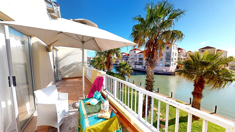 2 Bedroom Property for Sale in Harbour Island Western Cape